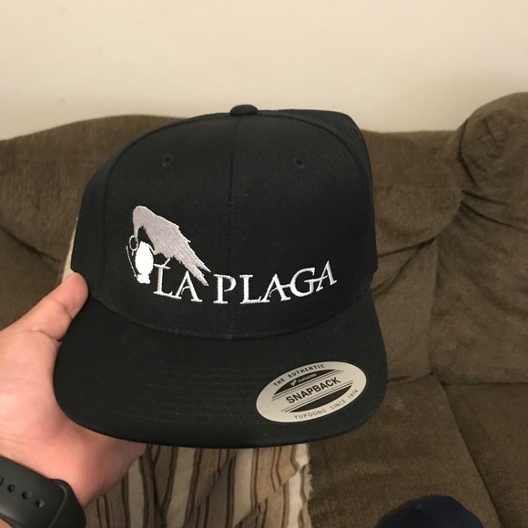 Hat - Picture 3 of 6